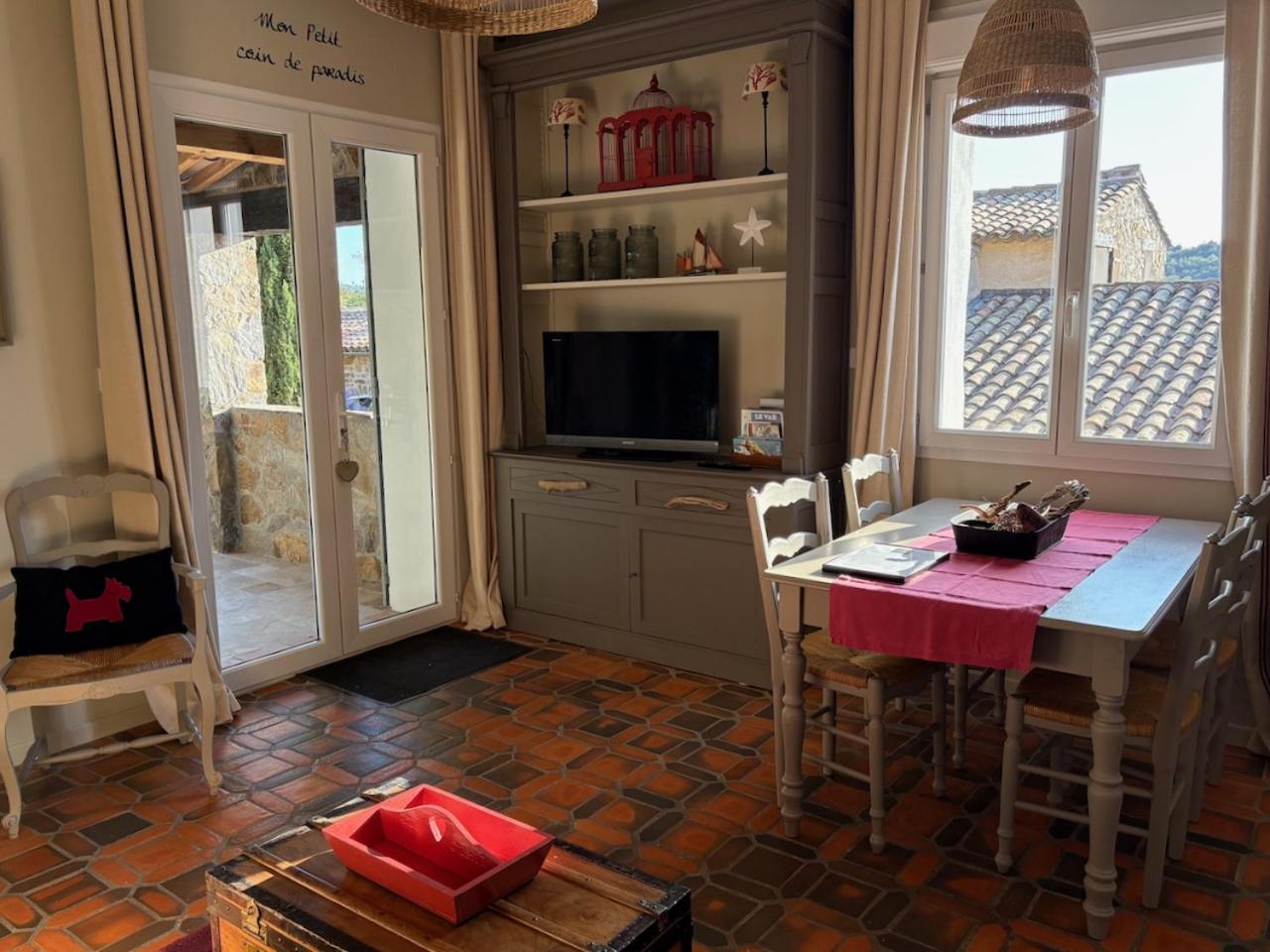 Les Aurochs Bed & Breakfast Grimaud Exterior photo